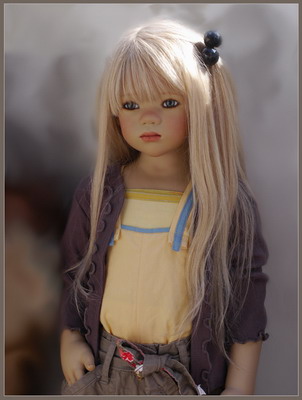 Lihle in Blond