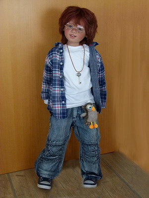 Catti with other wig